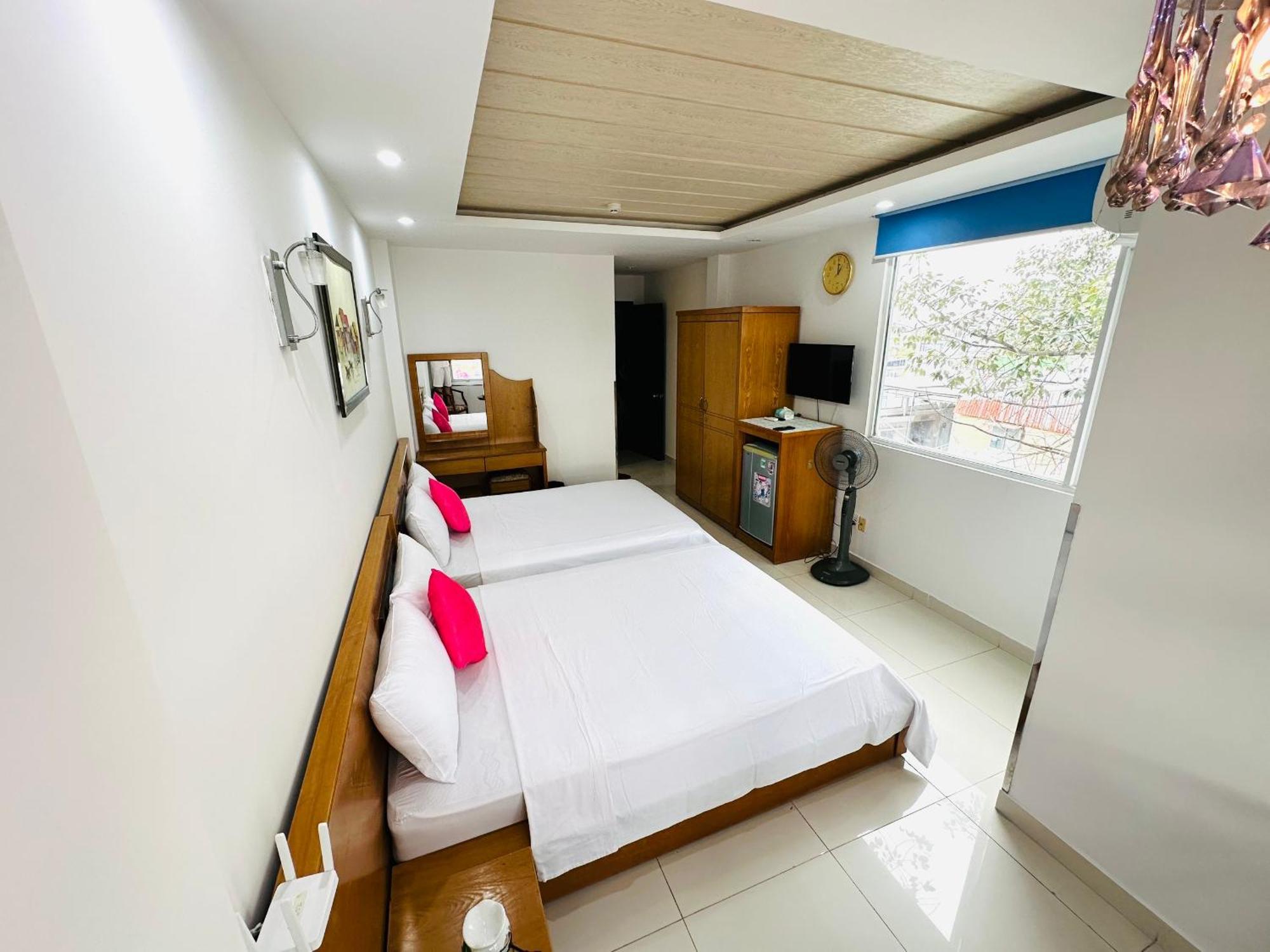Redflower Hotel Ho Şi Min Dış mekan fotoğraf