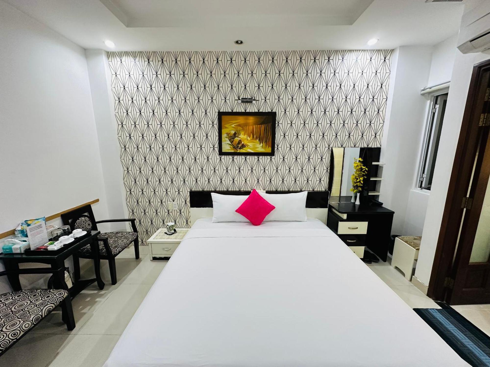 Redflower Hotel Ho Şi Min Dış mekan fotoğraf