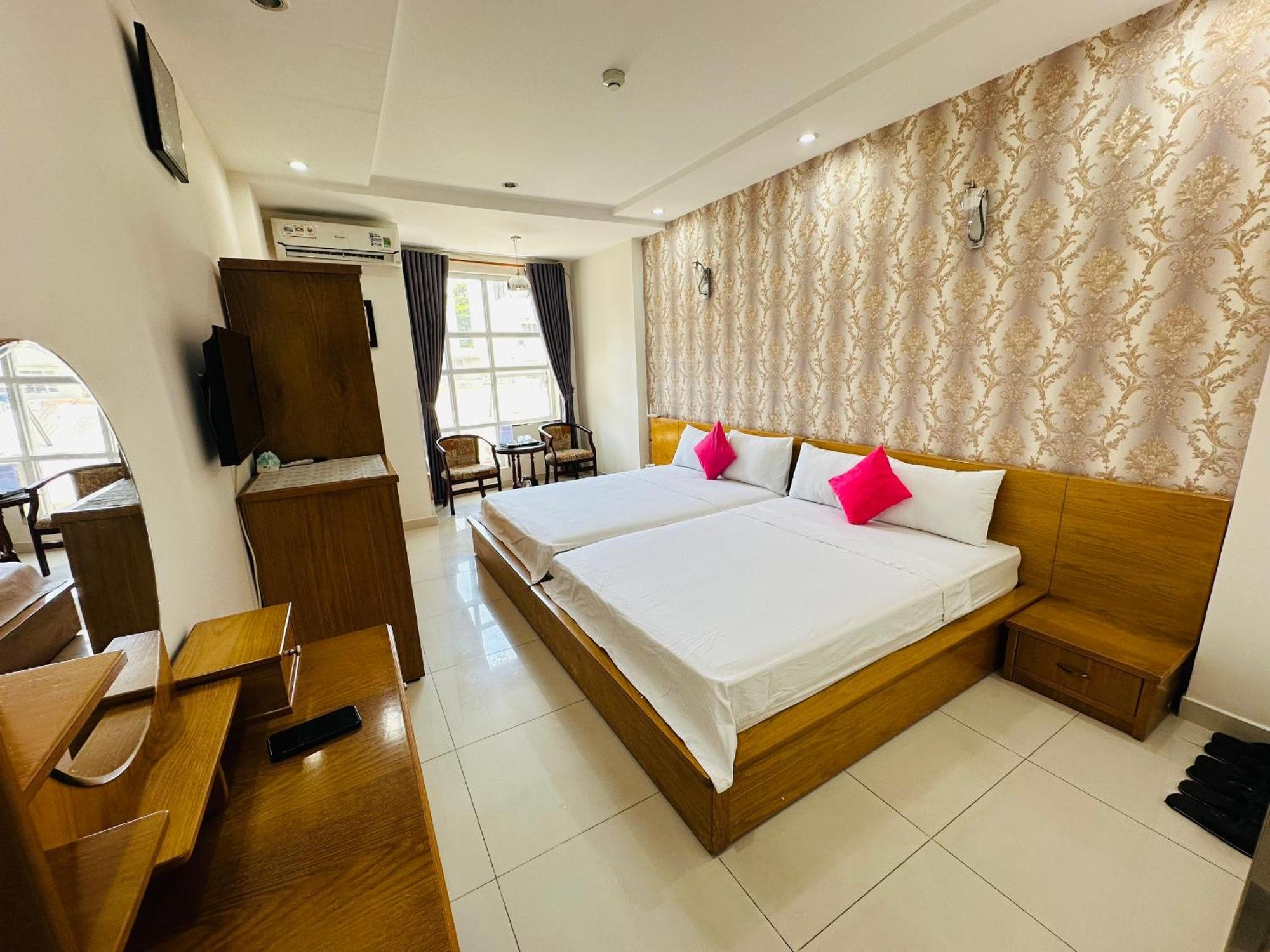 Redflower Hotel Ho Şi Min Dış mekan fotoğraf